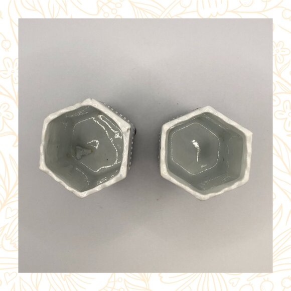 Antique Pair Unmarked Footed Porcelain Cobalt and Floral Bud Vases - Picture 5 of 6